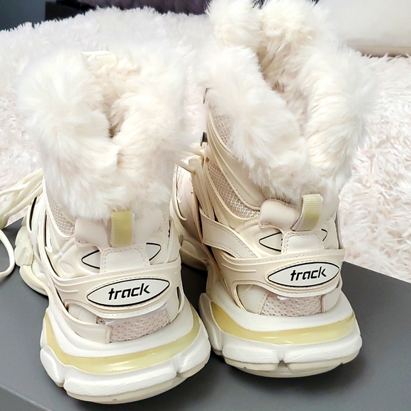 Balenciaga Track Fur Hiking Boots - Picture 3 of 9
